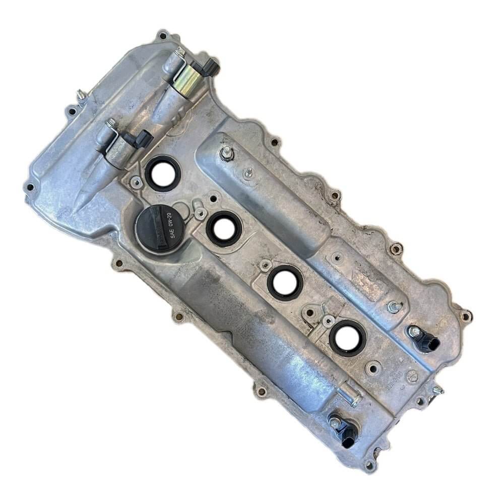 2010 - 2017 Toyota Camry 2.5L Engine Valve Cover 11211-0V010 OEM used part, in excellent condition from GreenGears Auto.